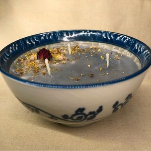 Handmade soy candle “kiss from a rose on the grey”